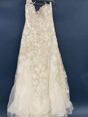 Incredible Sottero and Midgley Haut Couture Wedding Dress Size 14